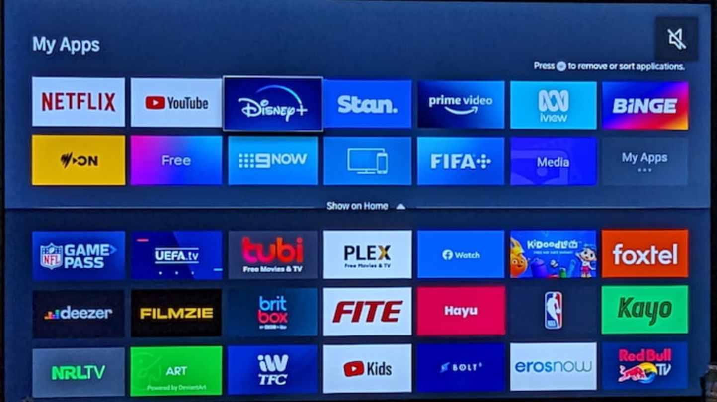 Debes acceder a la App Store de tu TV Hisense y buscar la aplicación que quieres instalar