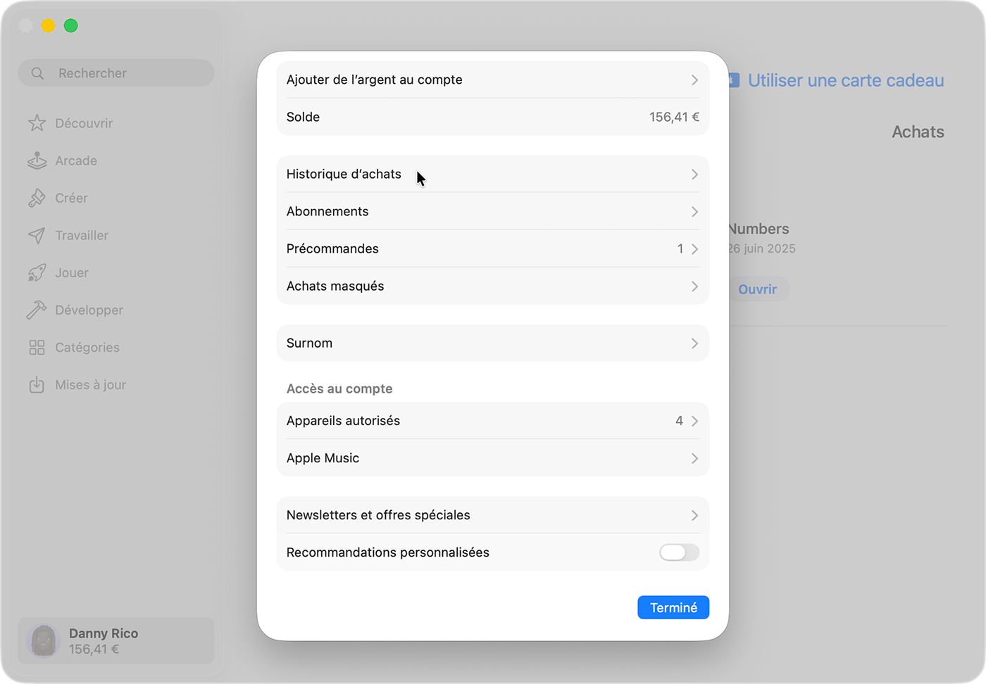 Une image montrant Réglages du compte dans l’App Store sous macOS. Le bouton Afficher est encadré.