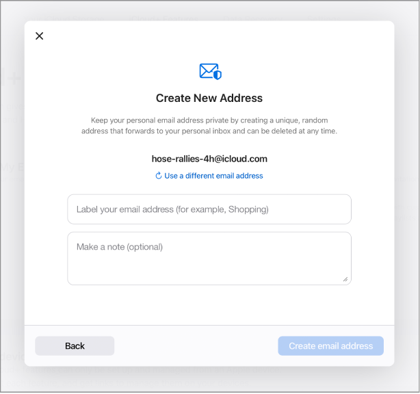 L’écran Masquer mon adresse e‑mail dans Safari sur un iPhone.