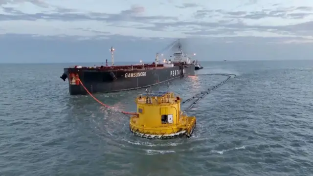 বঙ্গোপসাগরে অবস্থিত সিঙ্গেল পয়েন্ট ম্যুরিং বা এসপিএম বয়া