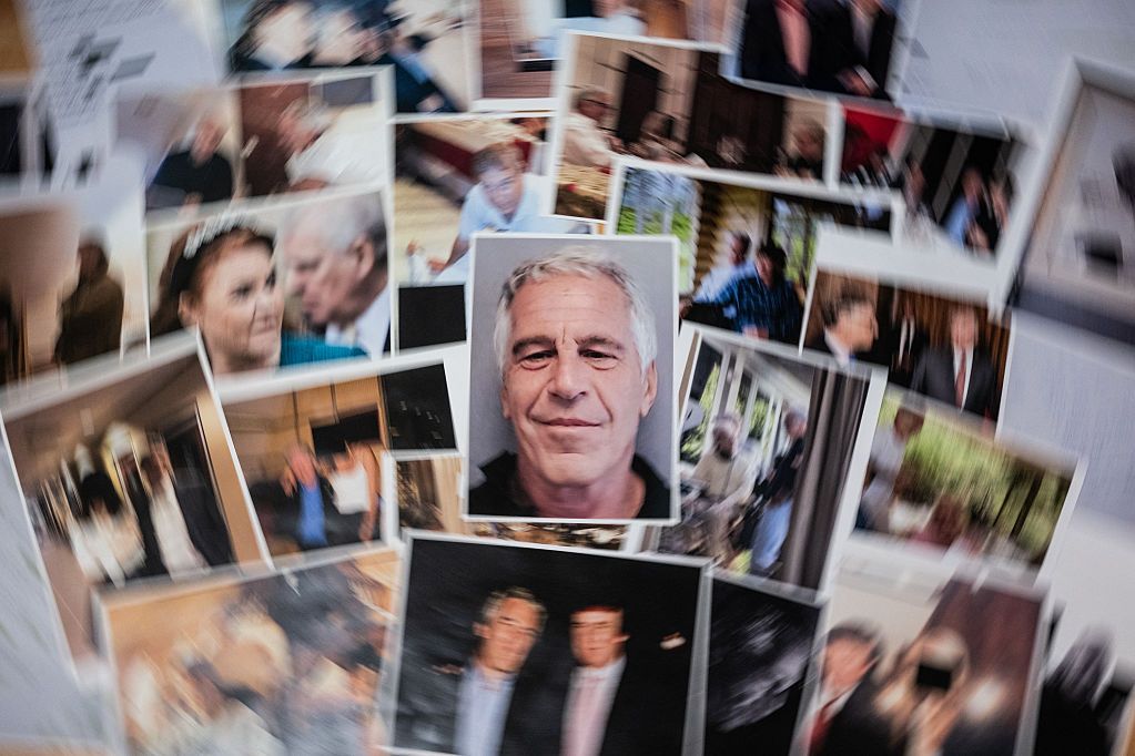 Avete seguito tutta la vicenda degli Epstein Files per filo e per segno? Sappiate che ora è in arrivo anche una serie tv