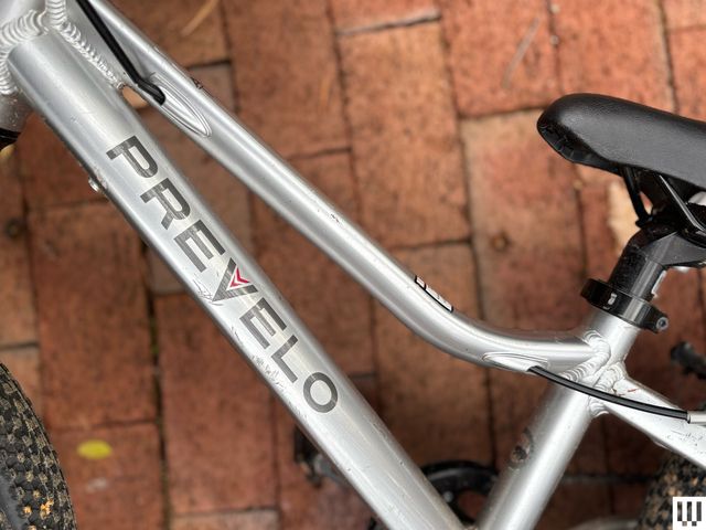 Image may contain Aluminium Escooter Transportation and Vehicle