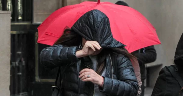 ¿Lluvia en la Región Metropolitana?: Meteorólogo respondió si es que volverán las precipitaciones esta semana a Santiago